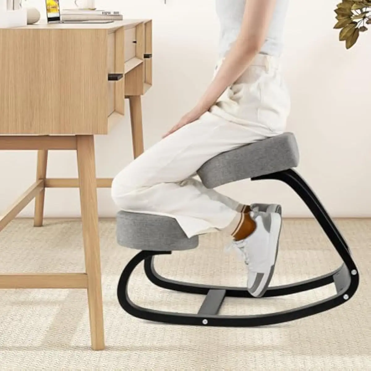 Chairs - Ergonomiczne krzesło do klekania z dynamicznym