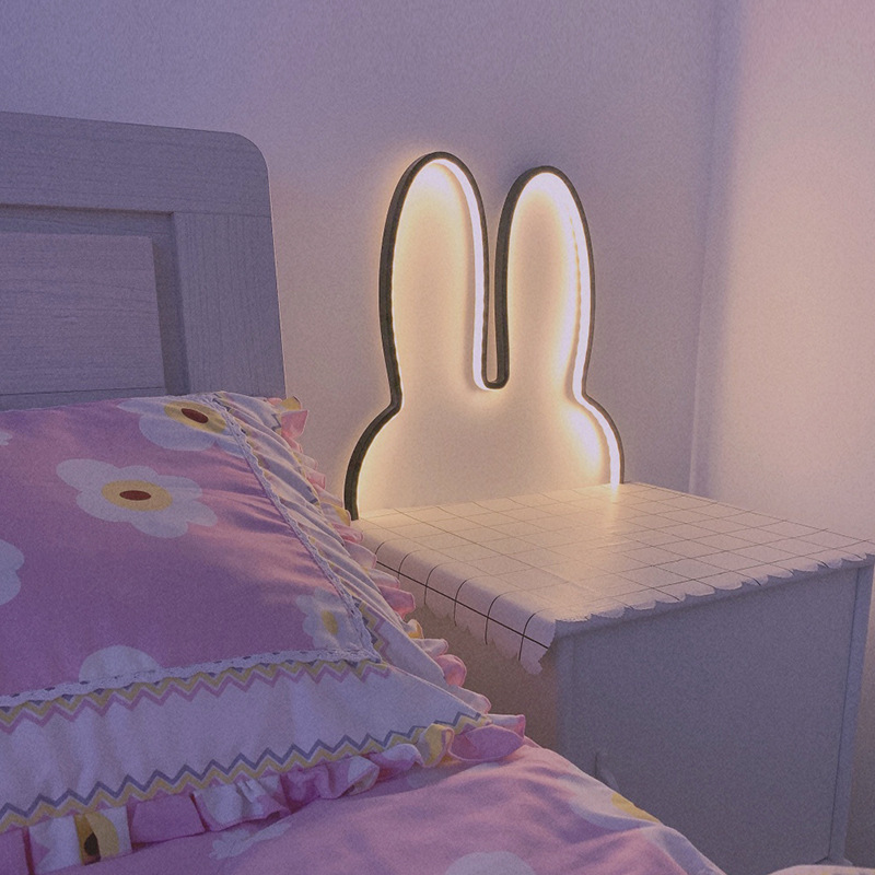 Urocze lampki ścienne LED w ks – Floating Nightstand With Led Light recenzja i cena